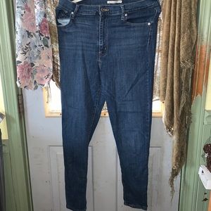 Levi’s Mile High Super Skinny Jeans
